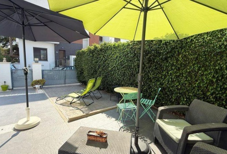 Segunda mano - Bungalow -
Orihuela Costa - Villamartín