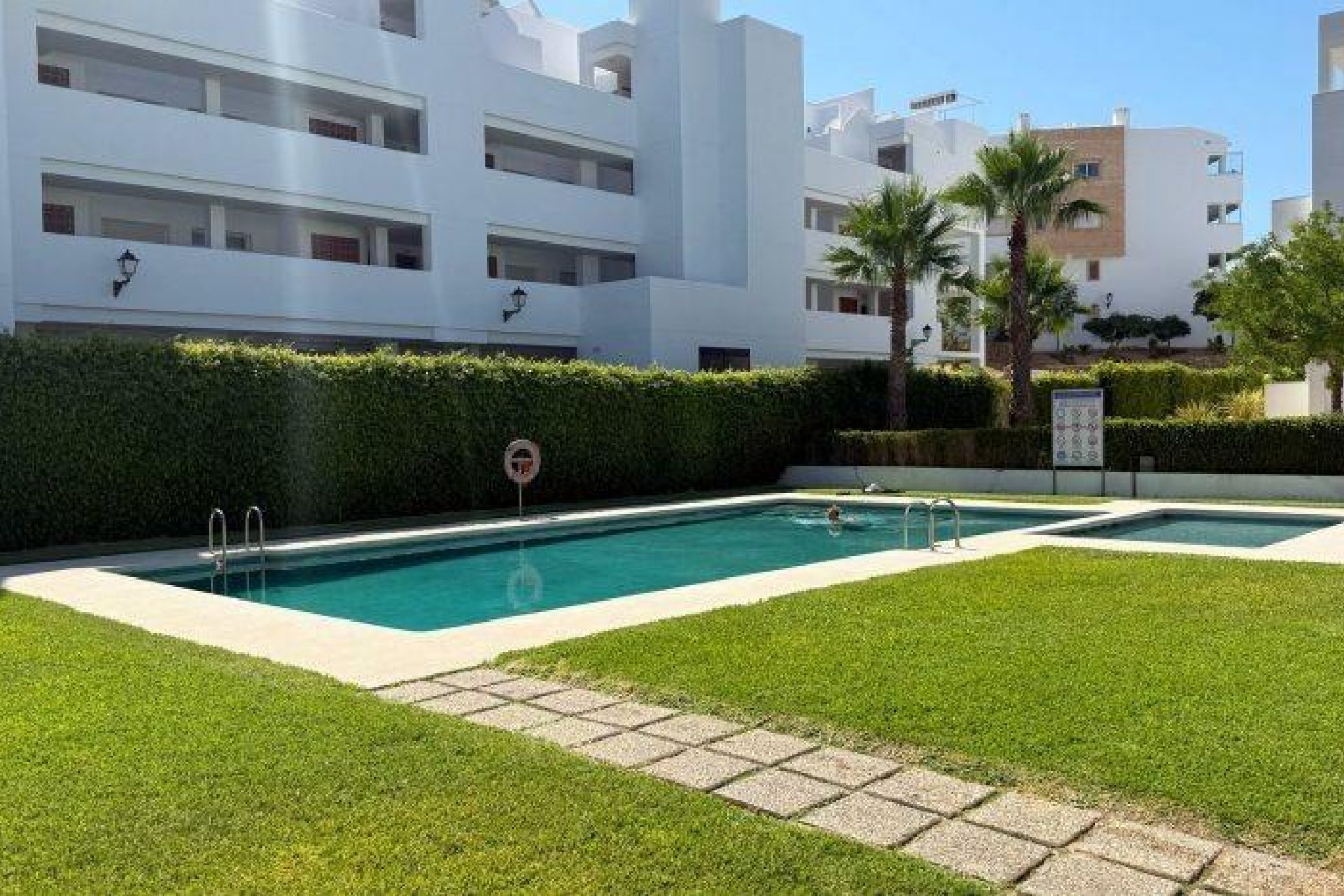 Segunda mano - Bungalow -
Orihuela Costa - Villamartín