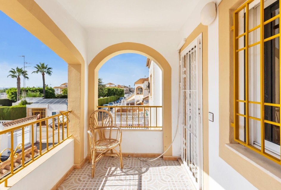 Segunda mano - Bungalow -
Torrevieja - El limonar
