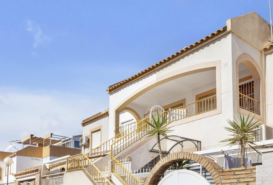Segunda mano - Bungalow -
Torrevieja - El limonar