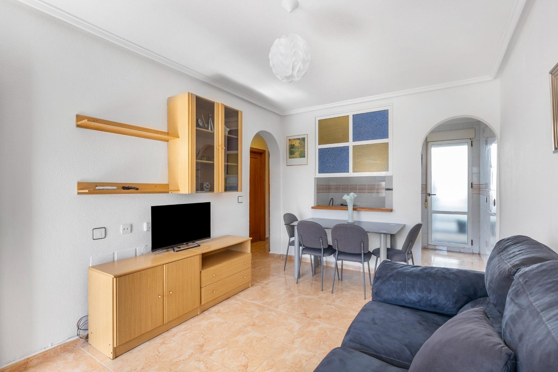 Segunda mano - Bungalow -
Torrevieja - El limonar