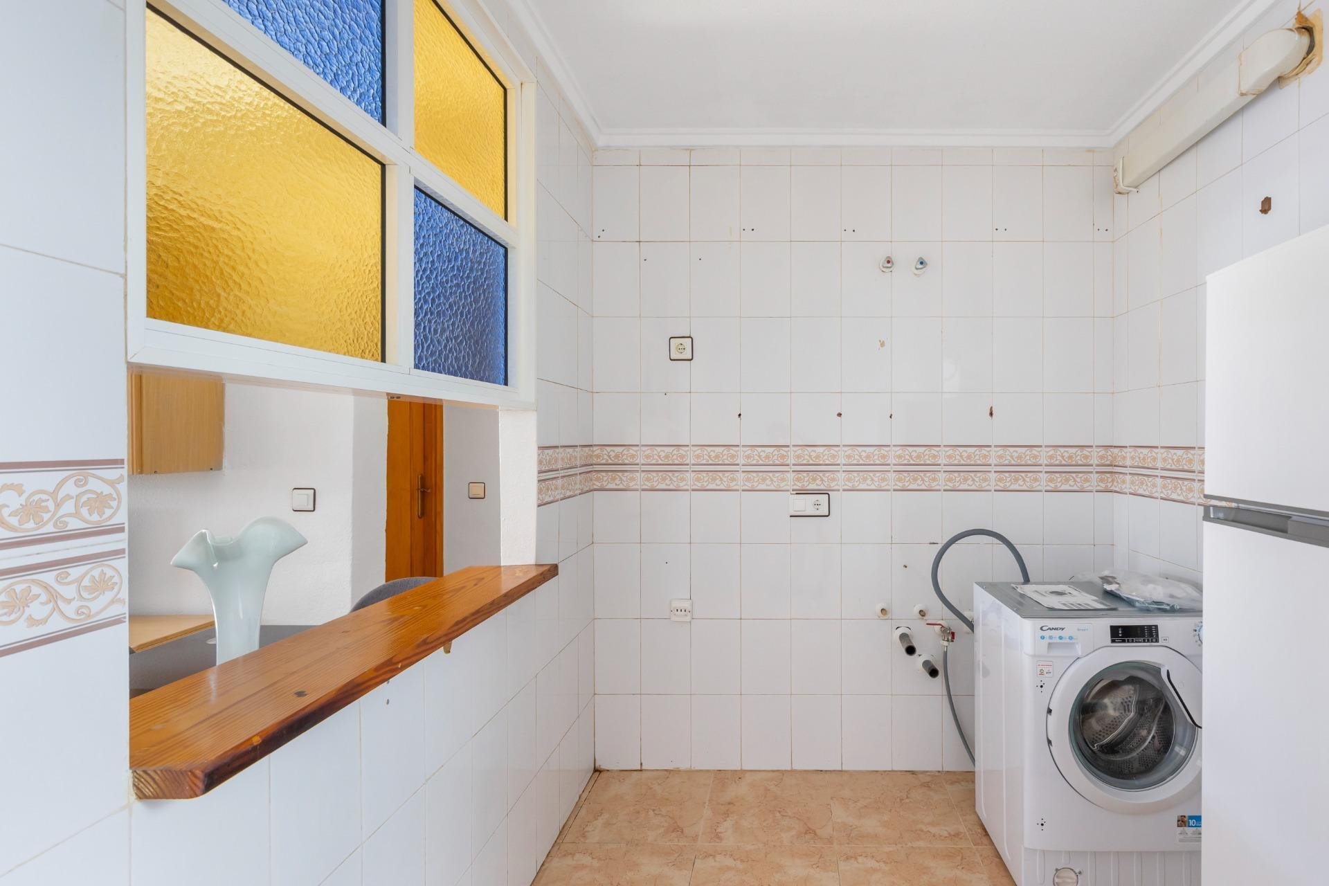 Segunda mano - Bungalow -
Torrevieja - El limonar