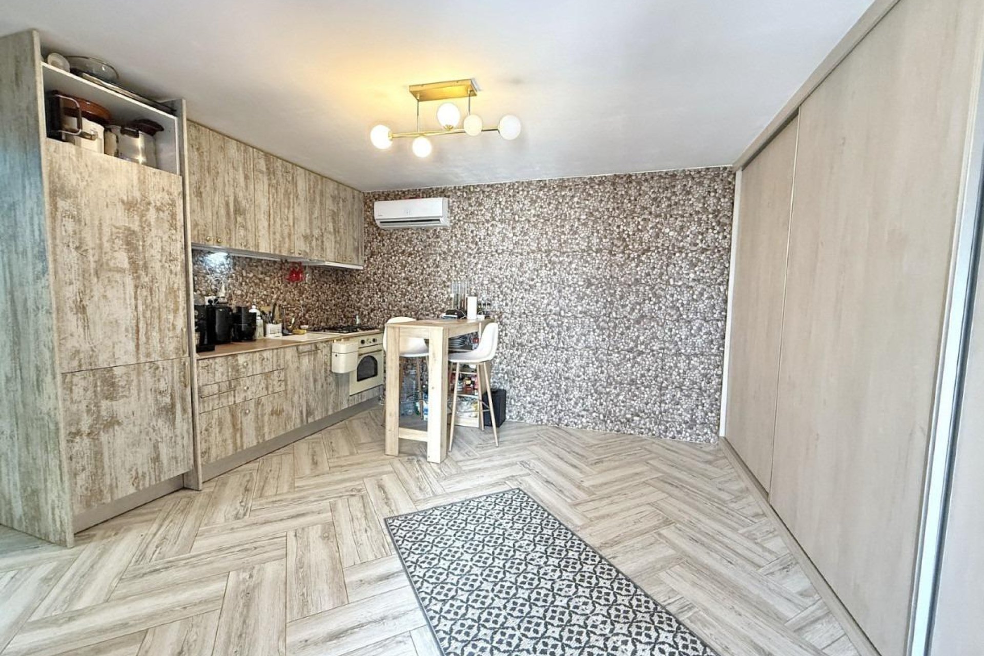 Segunda mano - Bungalow -
Torrevieja - La Siesta - El Salado - Torreta