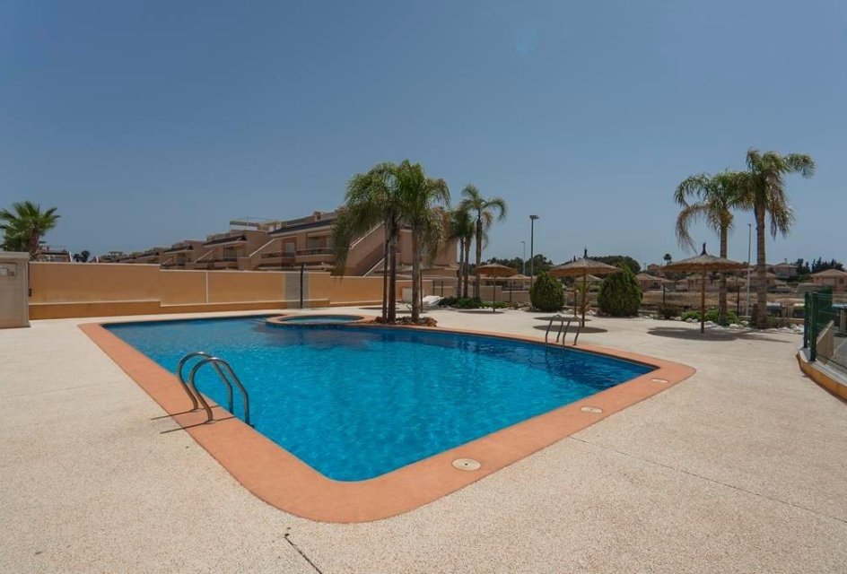 Segunda mano - Bungalow -
Torrevieja - Los Balcones - Los Altos del Edén