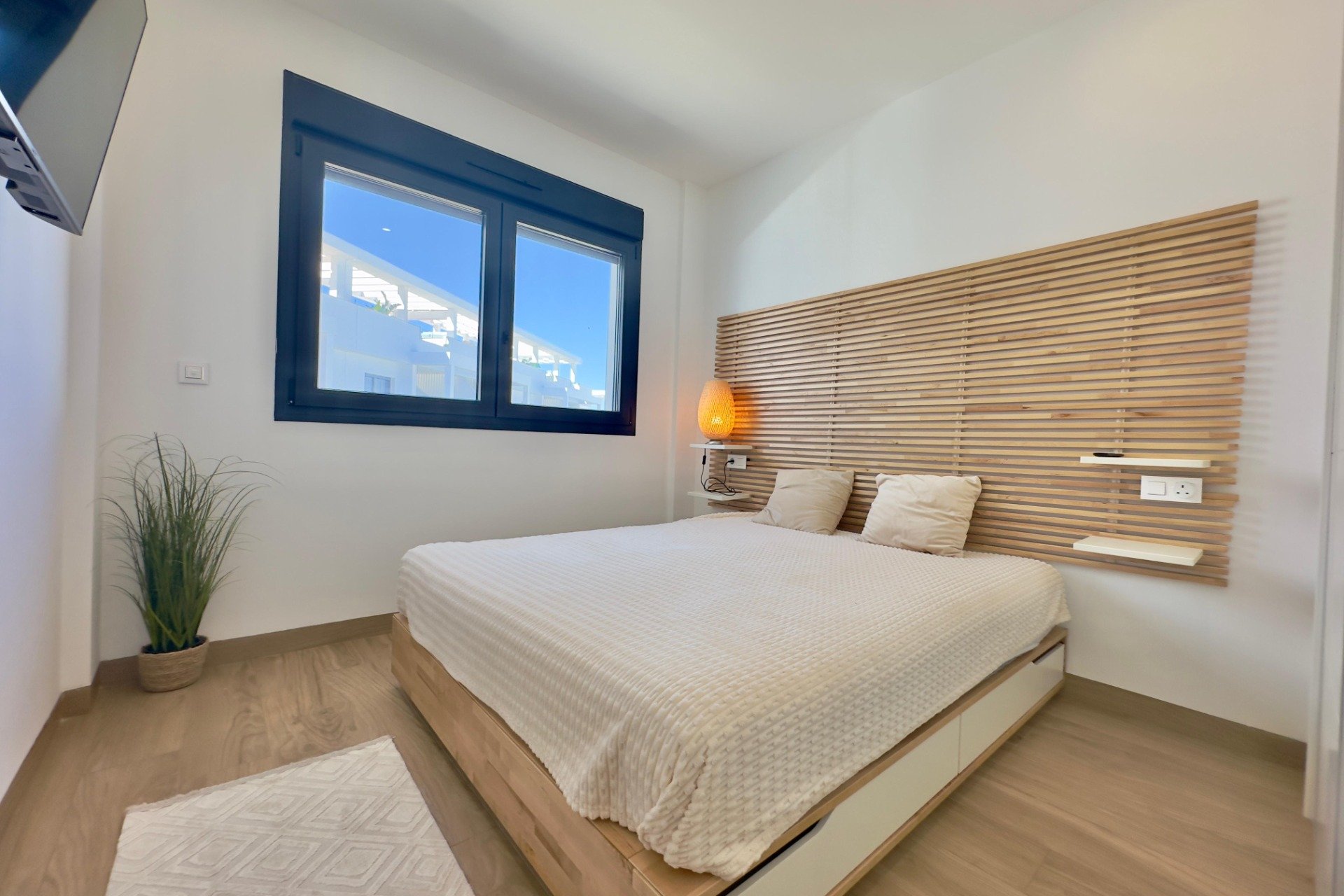 Segunda mano - Bungalow -
Torrevieja - Los balcones