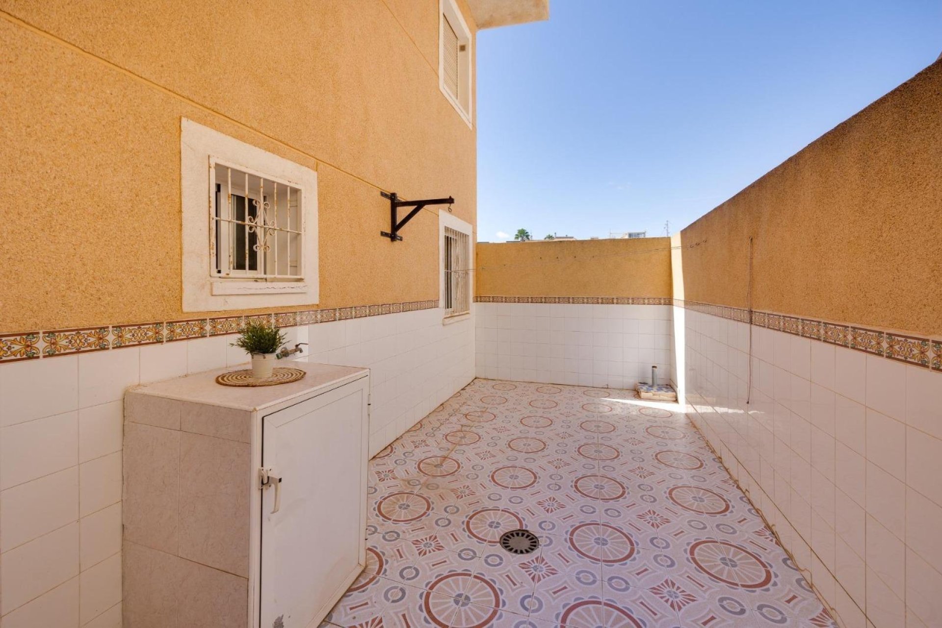 Segunda mano - Bungalow -
Torrevieja - Los Frutales