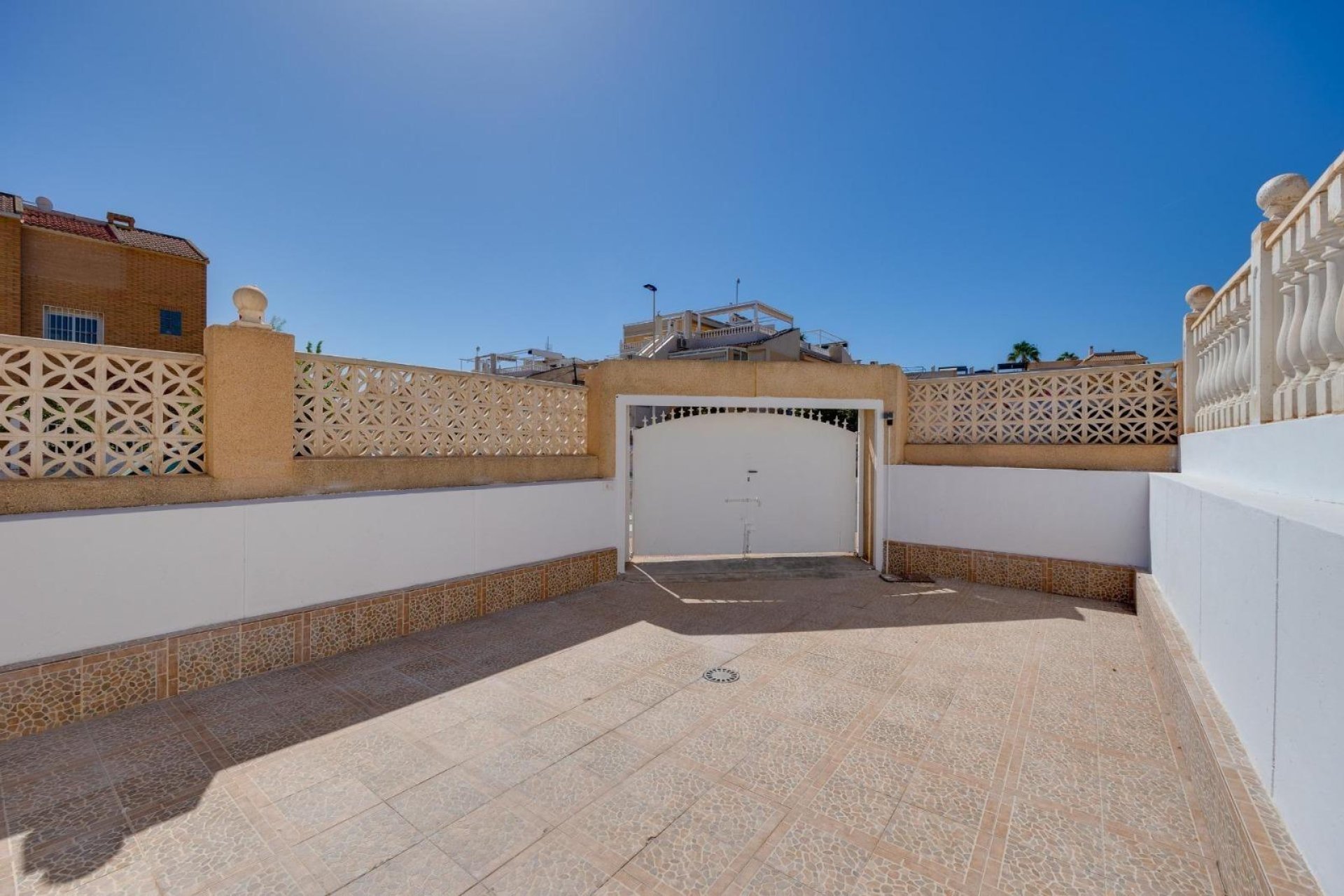 Segunda mano - Bungalow -
Torrevieja - Los Frutales