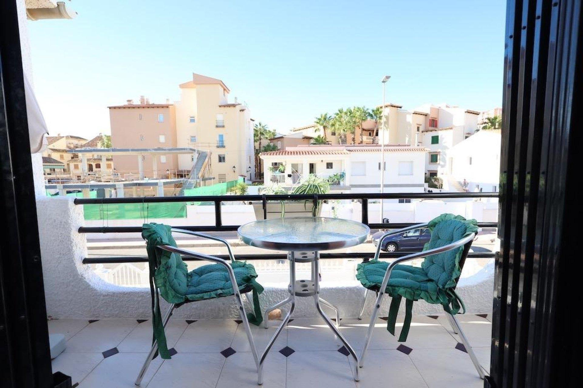 Segunda mano - Bungalow -
Torrevieja - Los Frutales