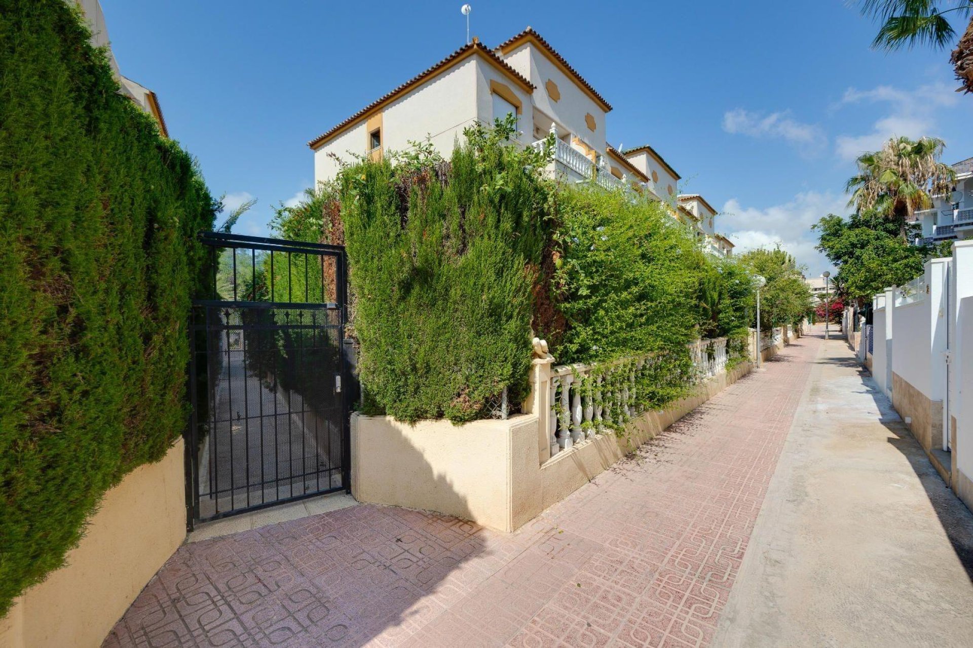 Segunda mano - Bungalow -
Torrevieja - Punta prima