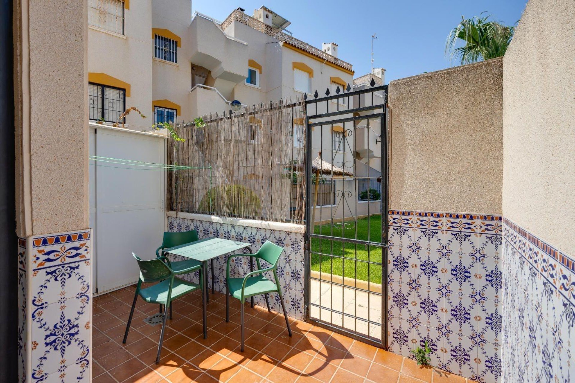 Segunda mano - Bungalow -
Torrevieja - Punta prima