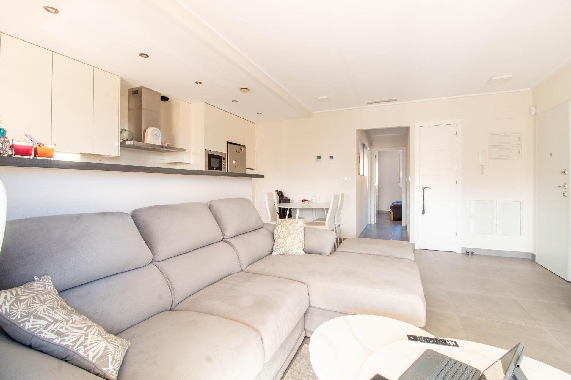 Segunda mano - Bungalow -
Torrevieja - Punta Prima