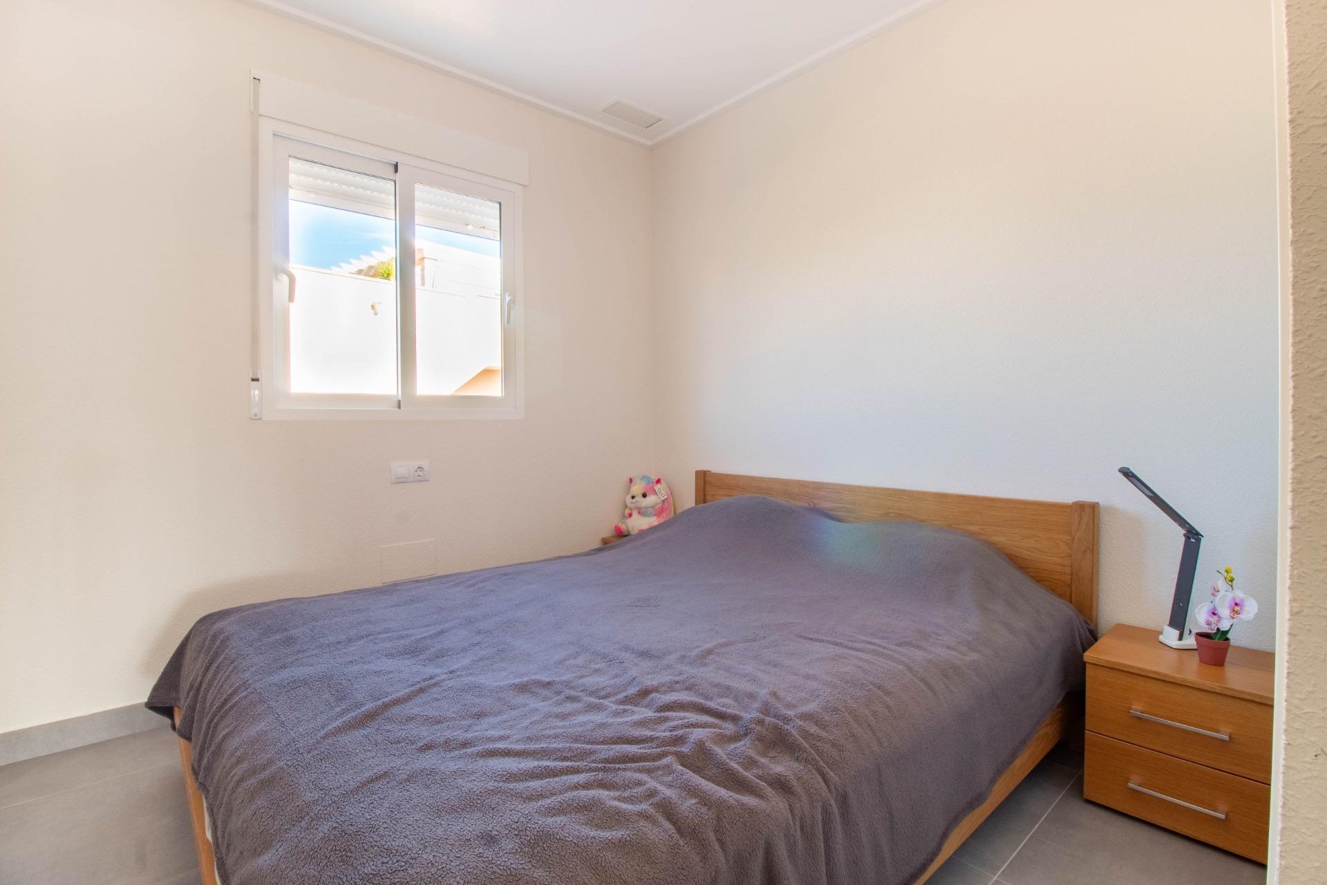 Segunda mano - Bungalow -
Torrevieja - Punta Prima