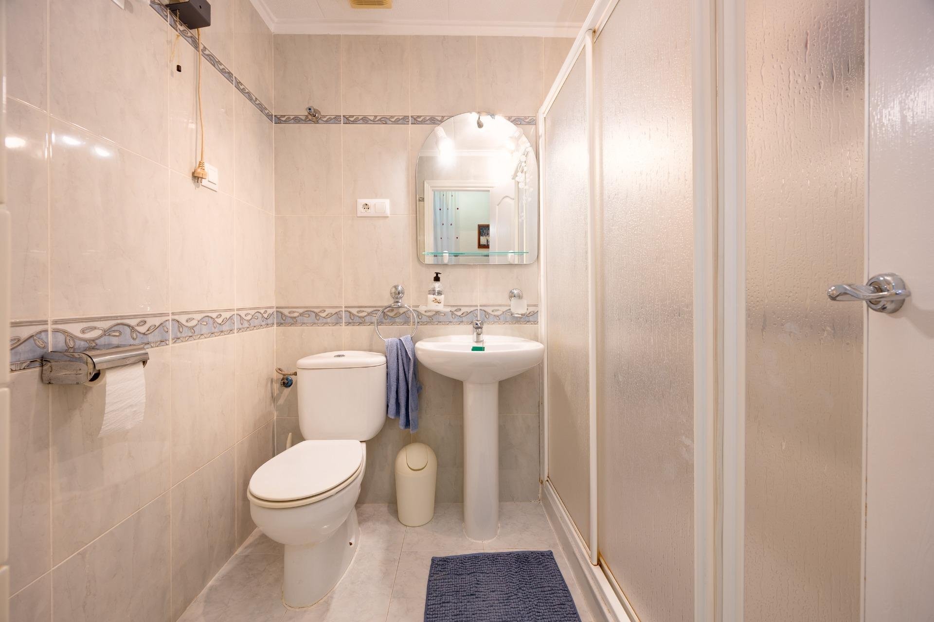 Segunda mano - Bungalow -
Torrevieja - San luis