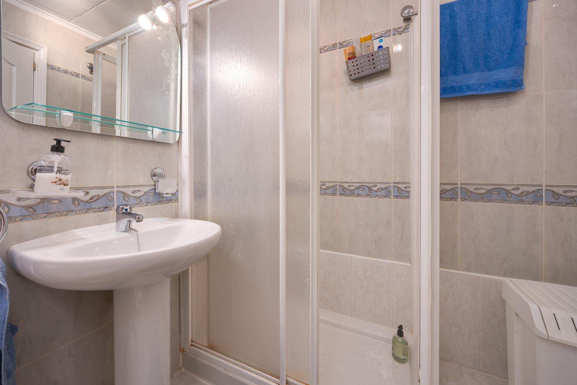 Segunda mano - Bungalow -
Torrevieja - San luis