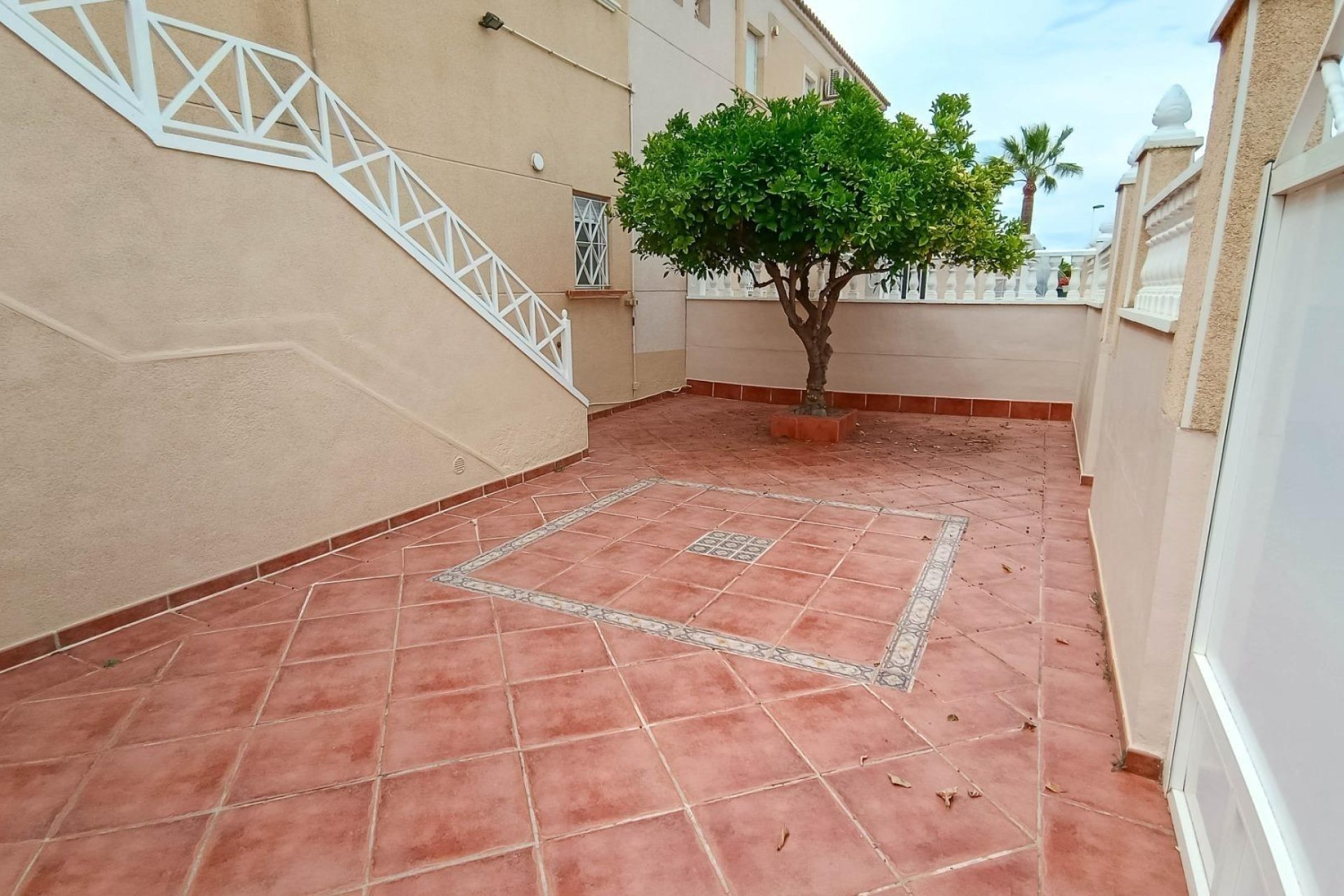 Segunda mano - Bungalow -
Torrevieja - Sector 25