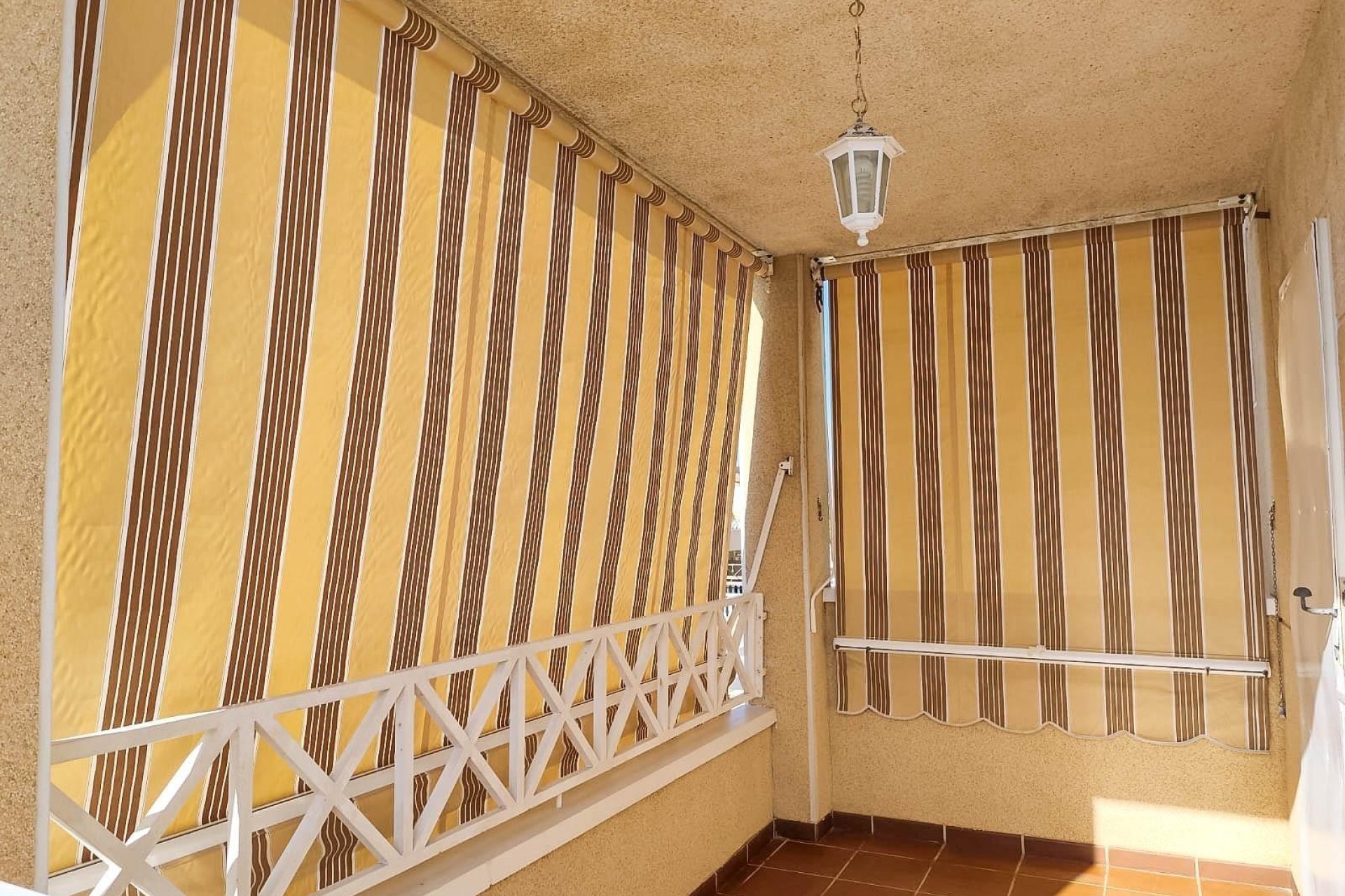 Segunda mano - Bungalow -
Torrevieja - Sector 25