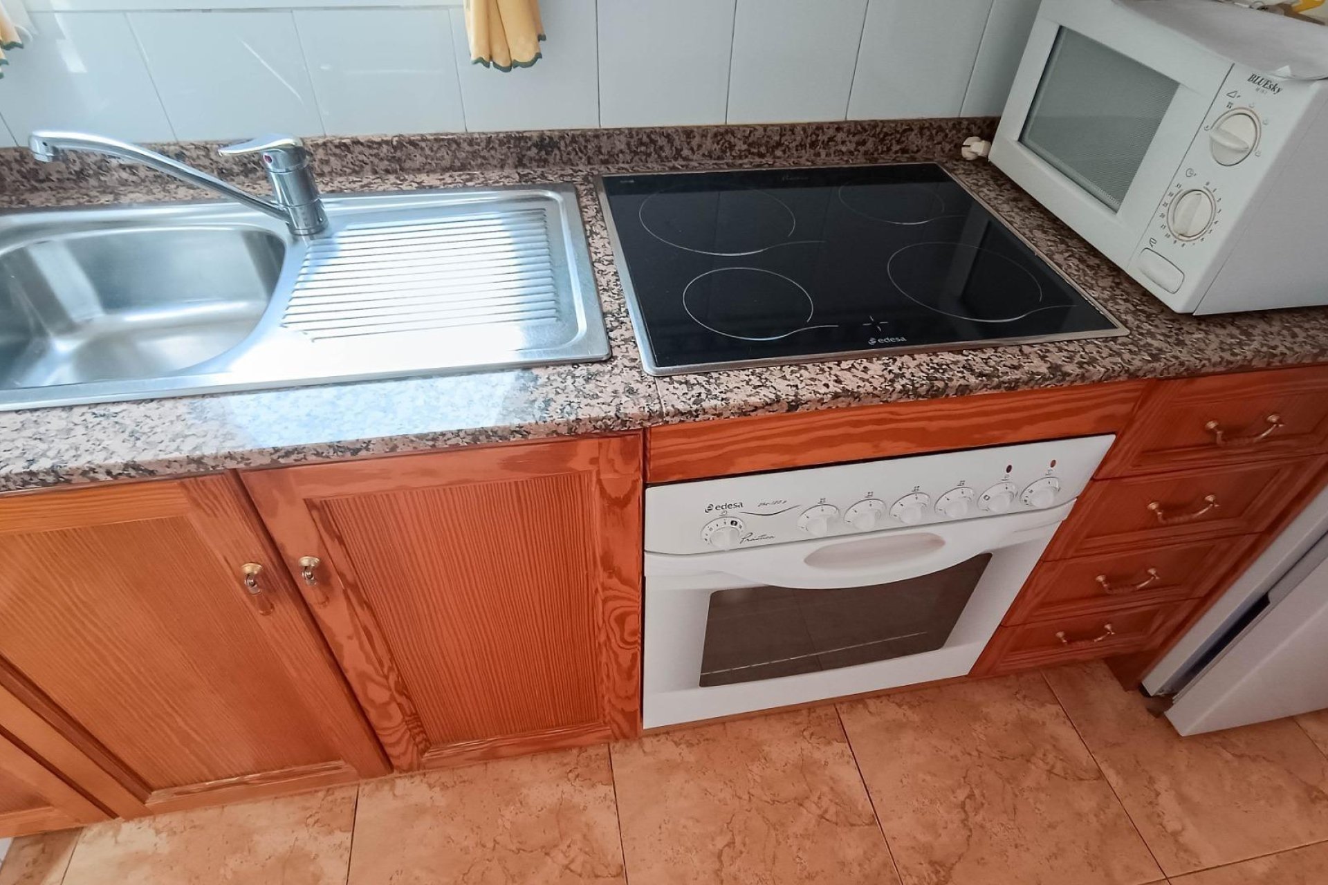 Segunda mano - Bungalow -
Torrevieja - Sector 25