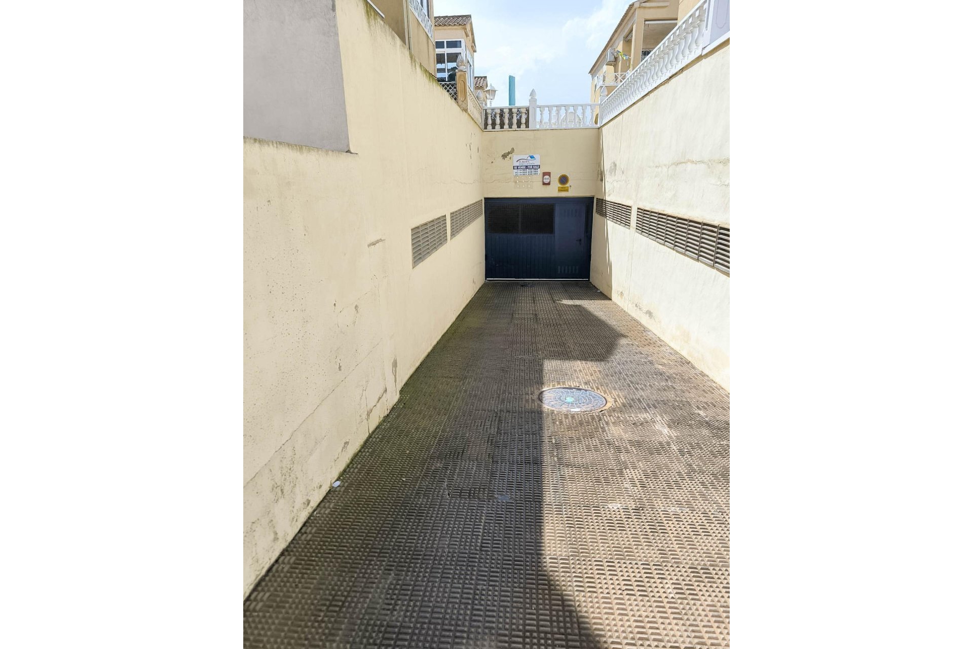 Segunda mano - Bungalow -
Torrevieja - Sector 25
