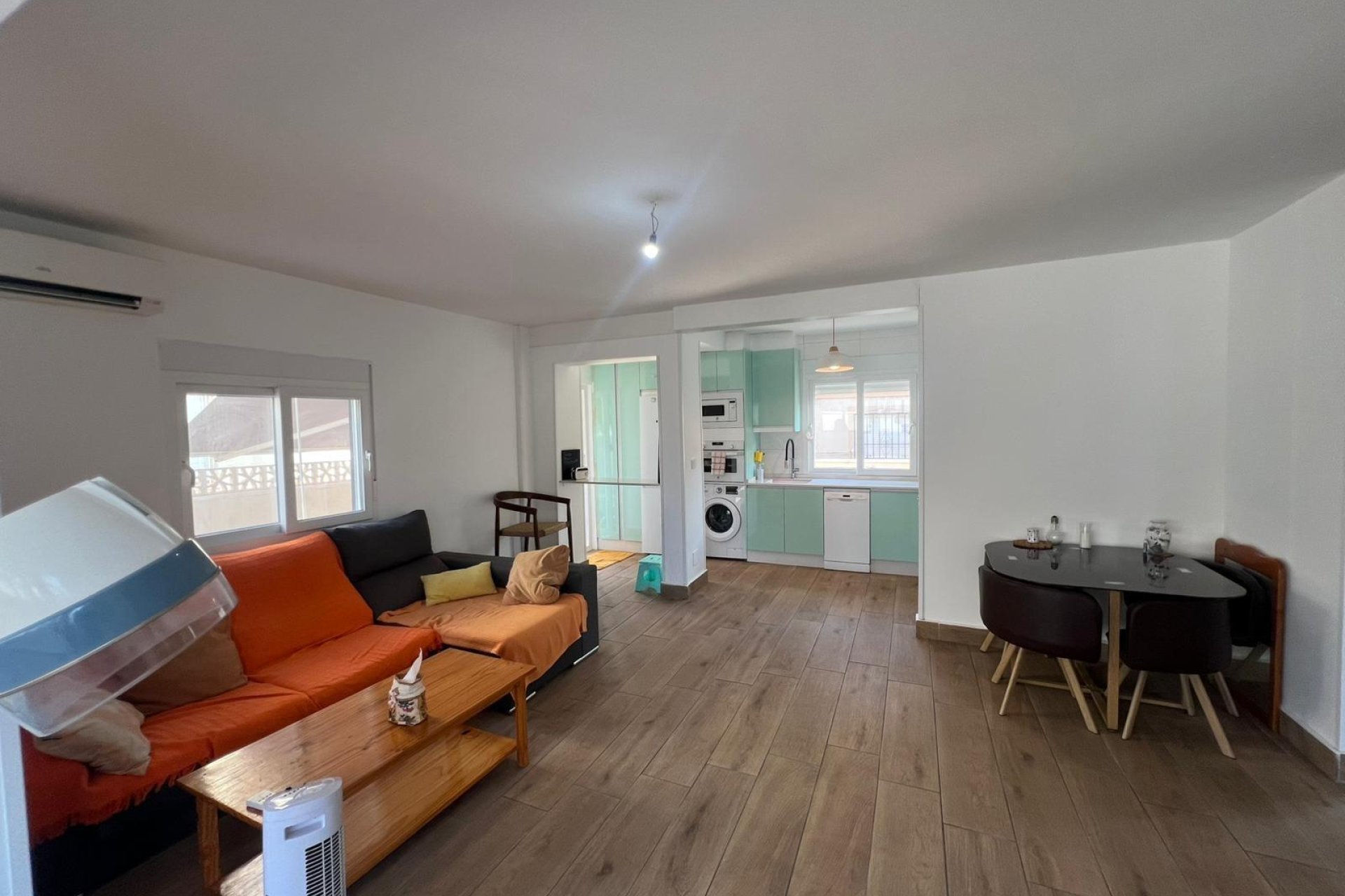 Segunda mano - Bungalow -
Torrevieja - Sector 25