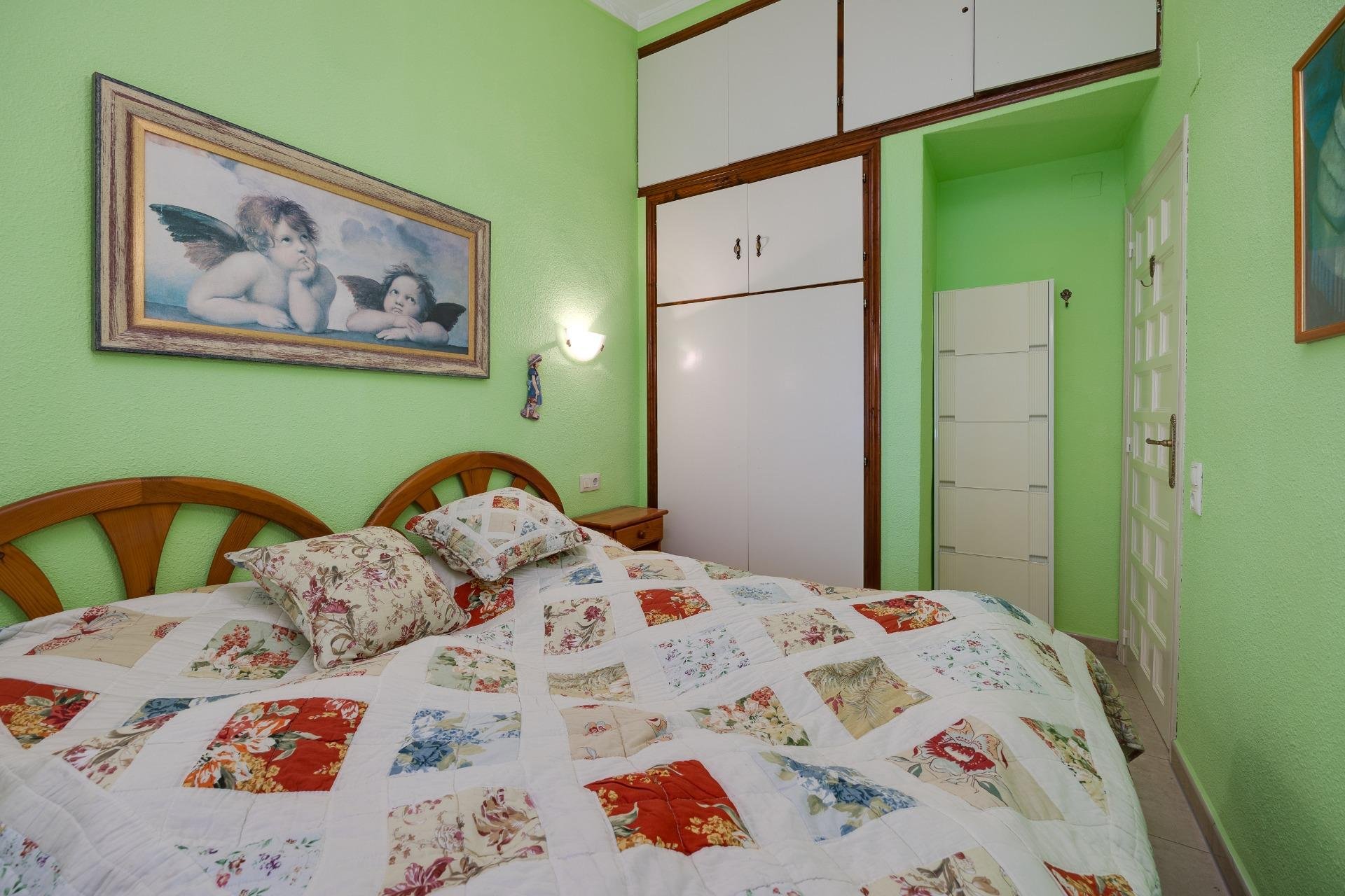 Segunda mano - Bungalow -
Torrevieja - Torre la mata