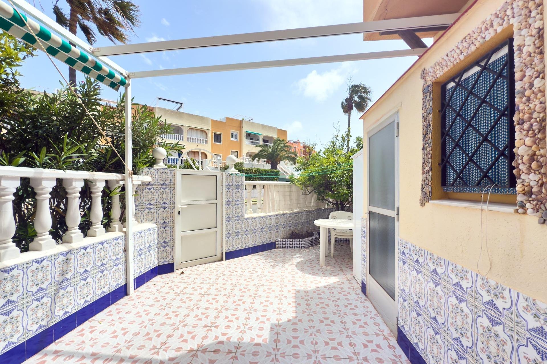 Segunda mano - Bungalow -
Torrevieja - Torreblanca
