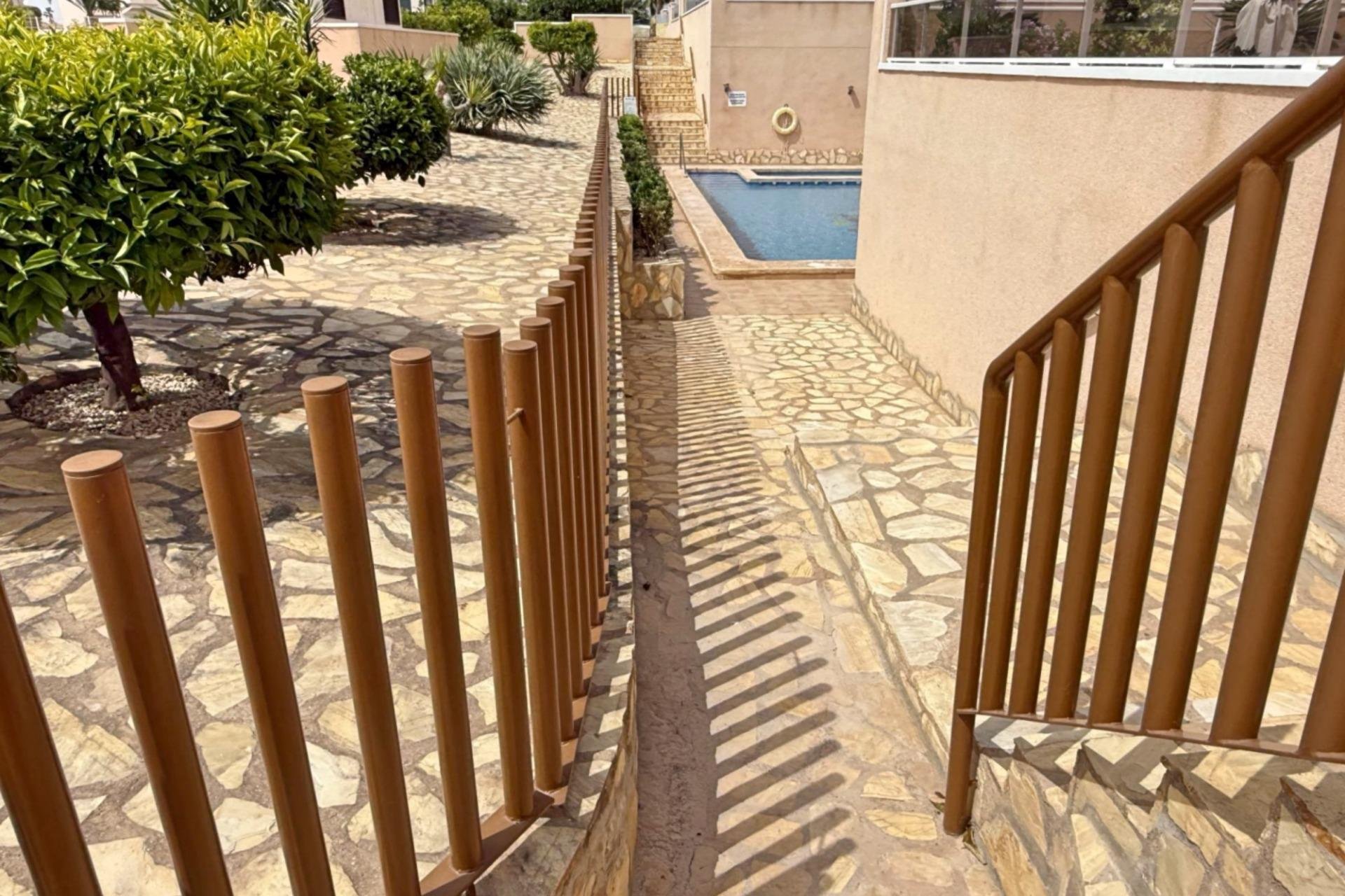 Segunda mano - Duplex -
Orihuela Costa - Los Dolses
