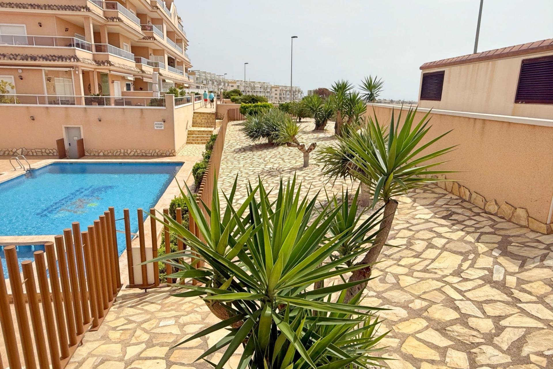 Segunda mano - Duplex -
Orihuela Costa - Los Dolses
