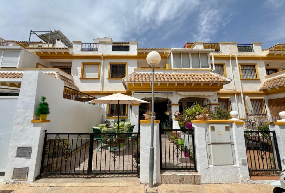 Segunda mano - Duplex -
Torrevieja - El limonar