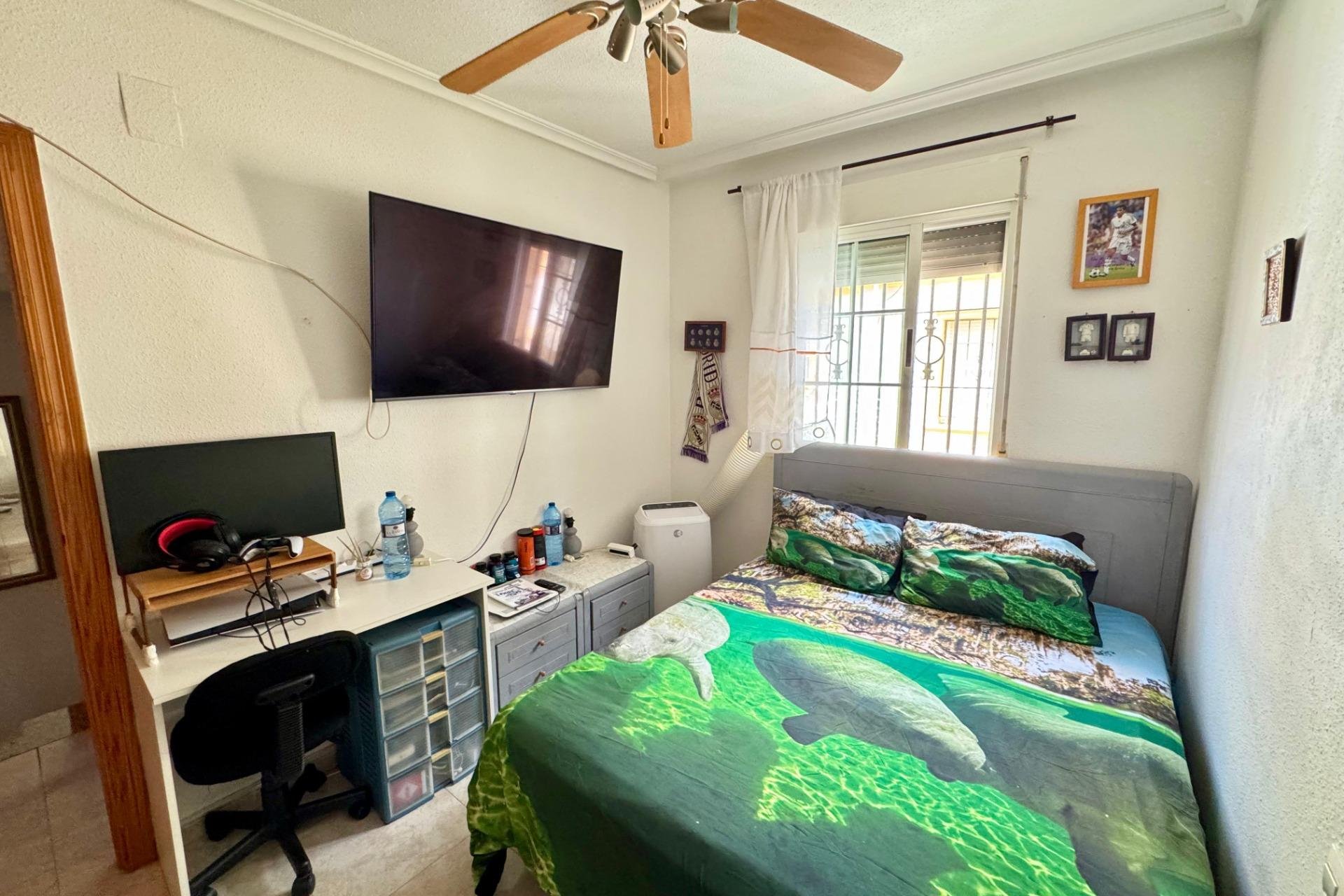 Segunda mano - Duplex -
Torrevieja - El limonar