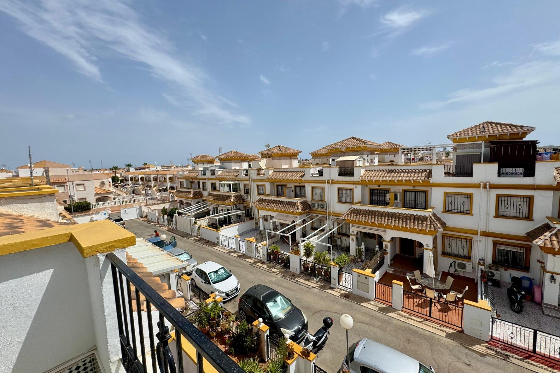 Segunda mano - Duplex -
Torrevieja - El limonar