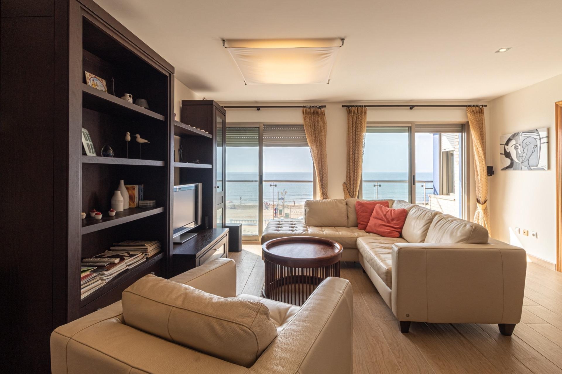 Segunda mano - Flat -
Torrevieja - Playa de los locos