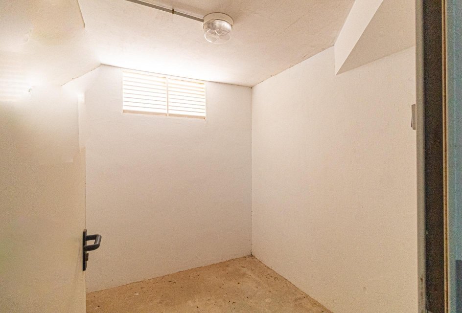 Segunda mano - Storeroom -
Orihuela Costa - Agua Marina