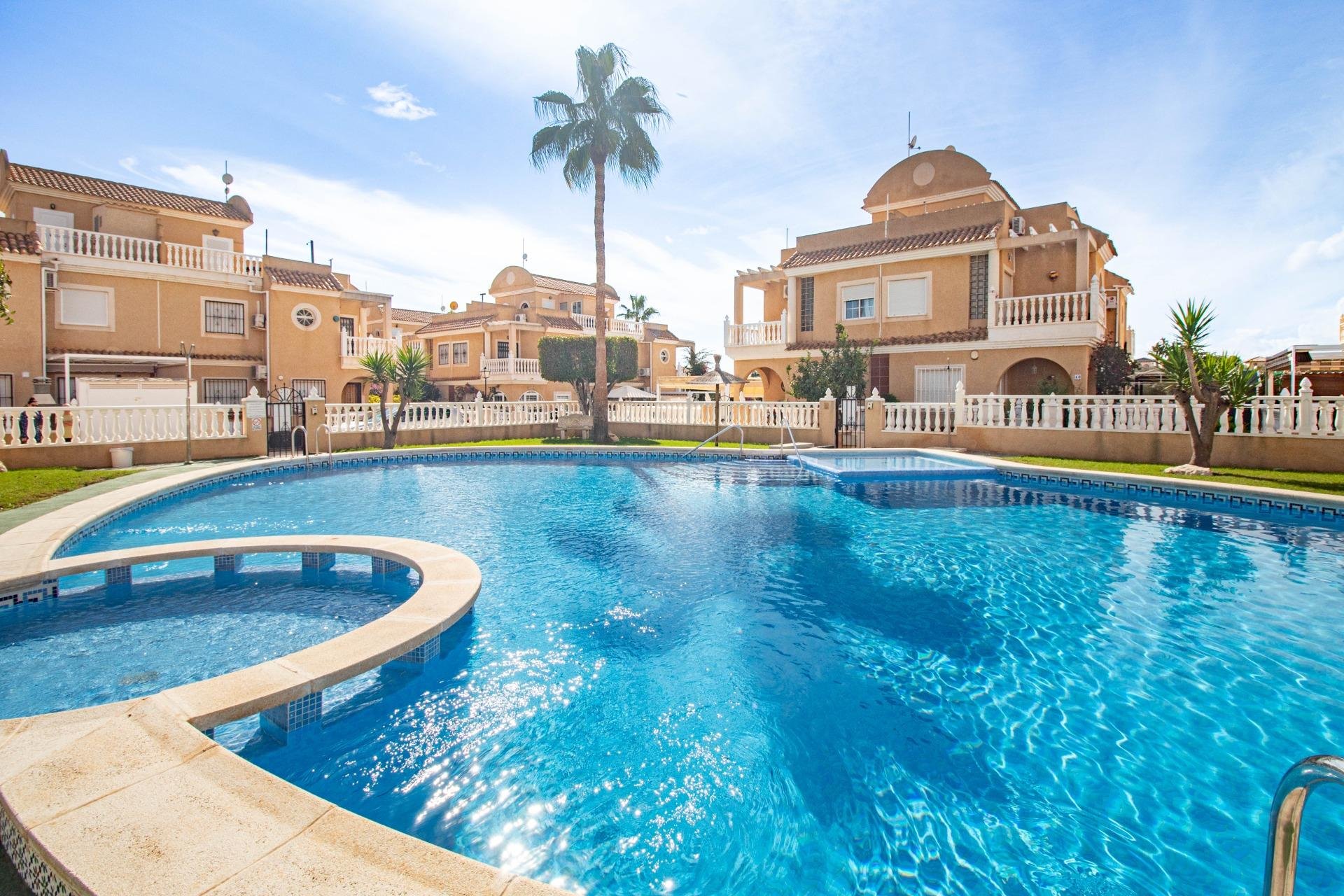 Segunda mano - Terraced house -
Orihuela Costa - Cabo Roig