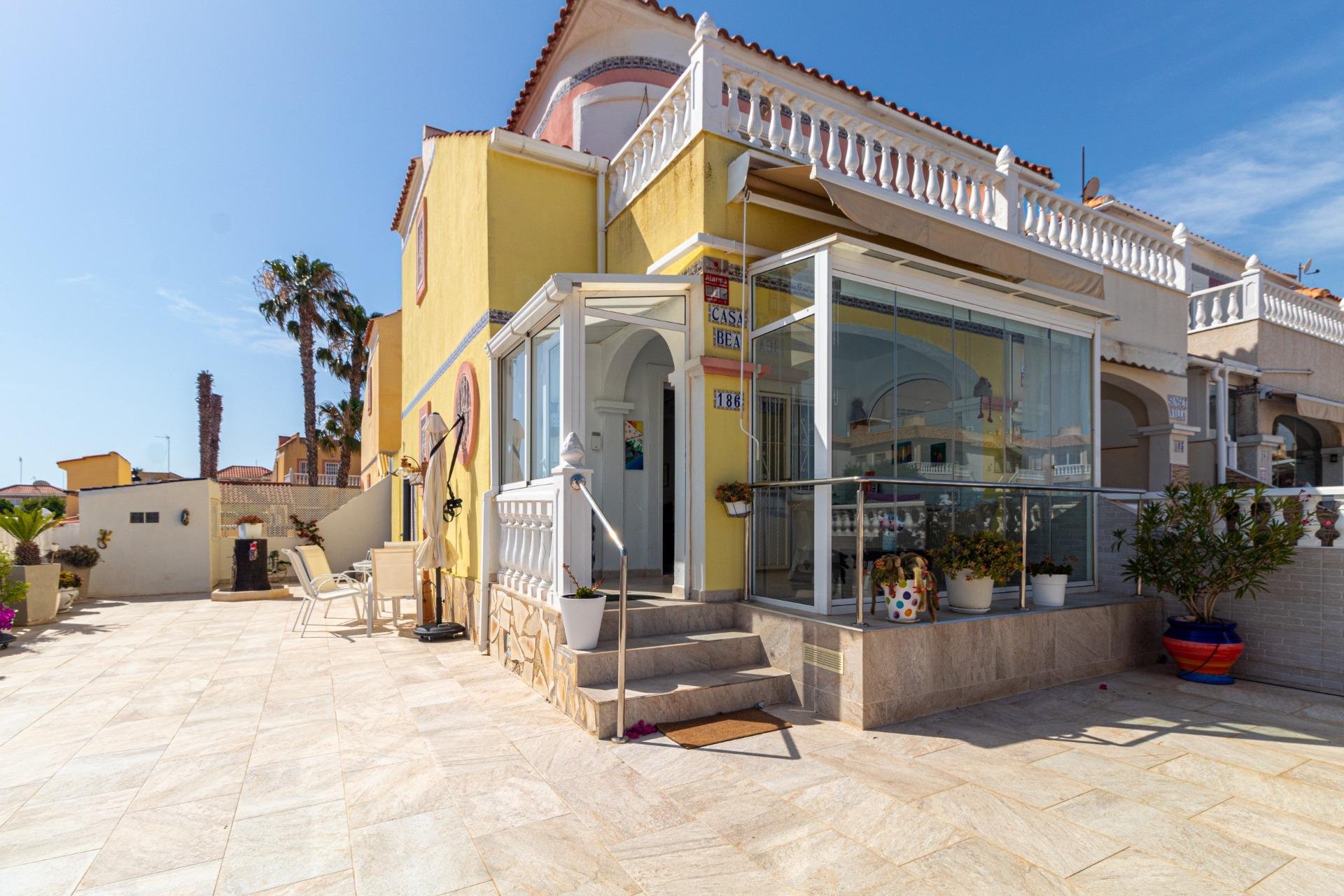 Segunda mano - Terraced house -
Orihuela Costa - La Regia