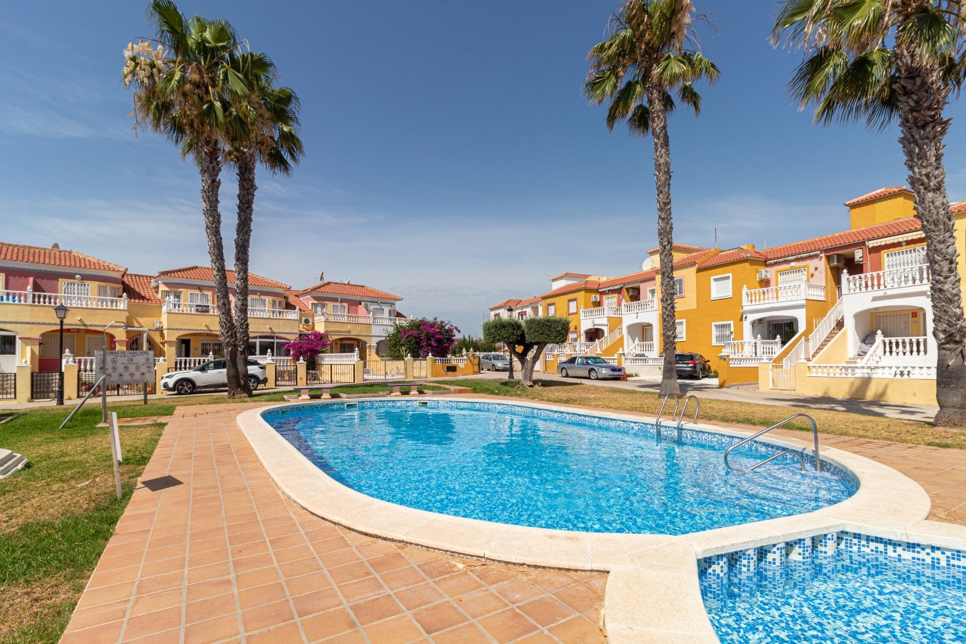 Segunda mano - Terraced house -
Orihuela Costa - La Regia