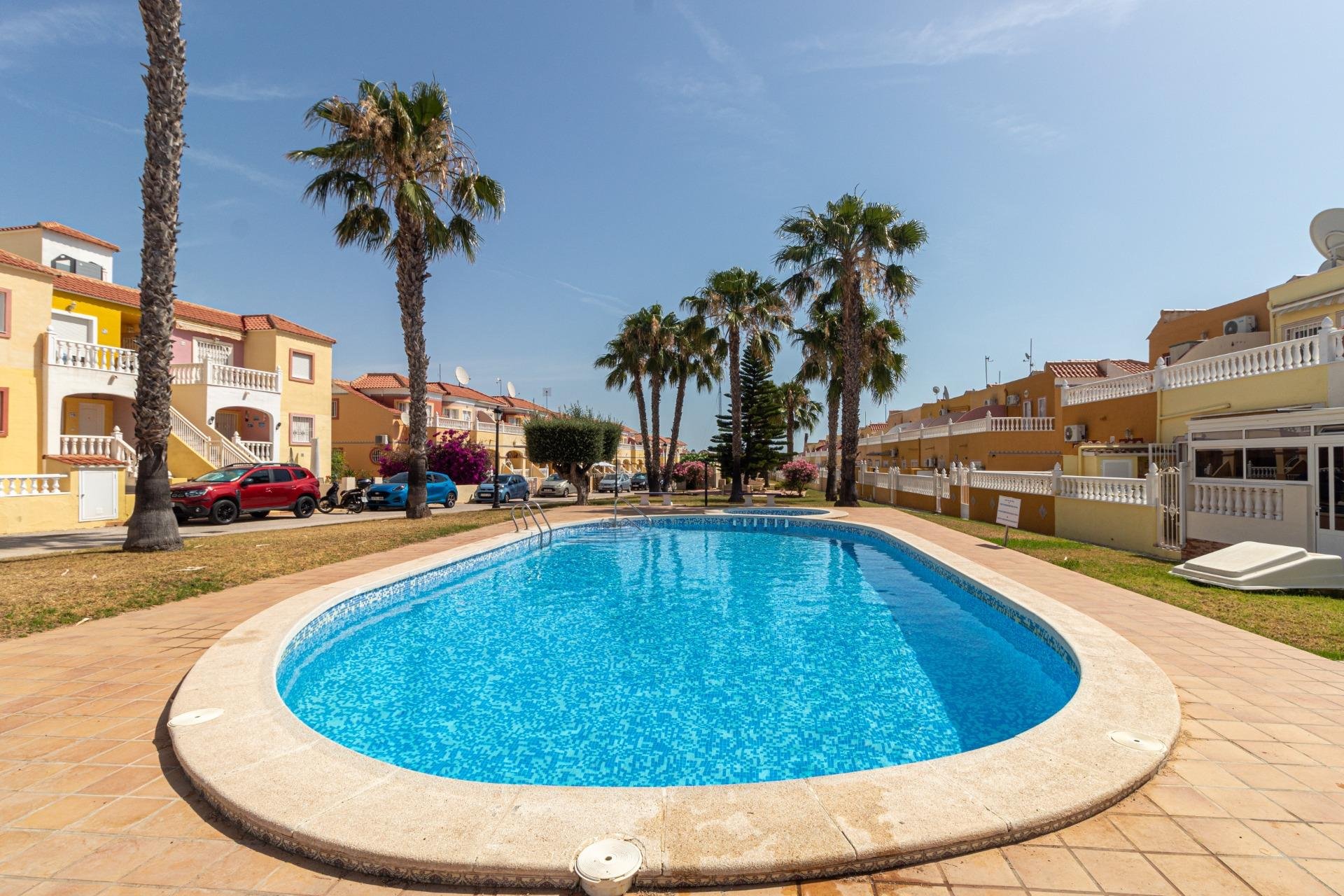 Segunda mano - Terraced house -
Orihuela Costa - La Regia