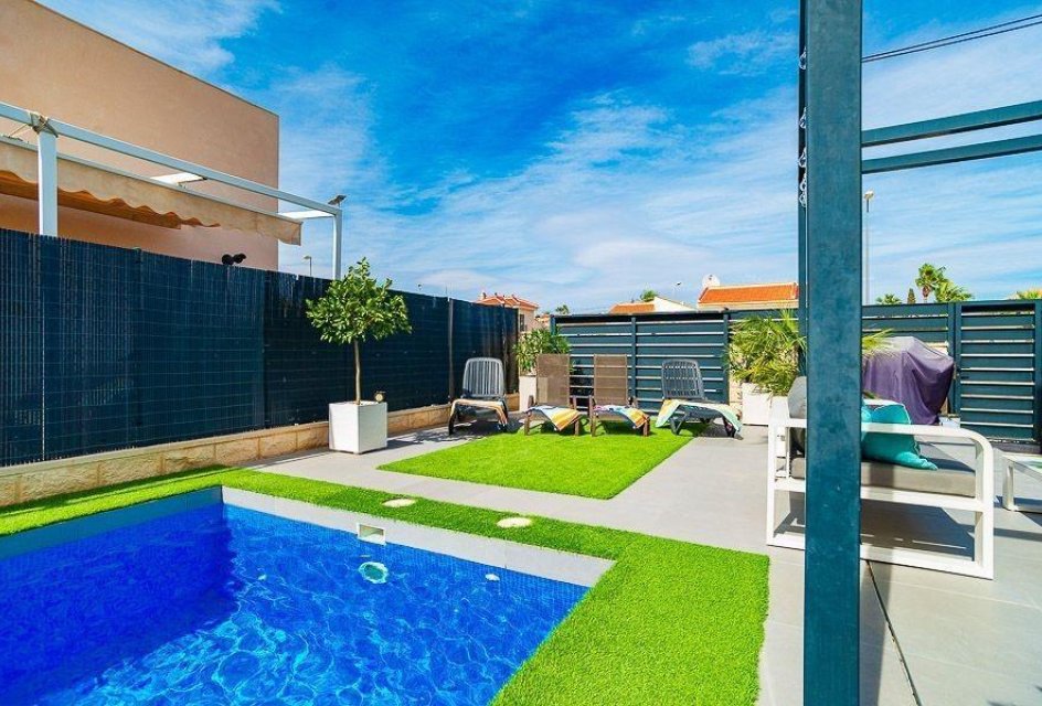 Segunda mano - Villa -
Ciudad quesada - Costa blanca sur