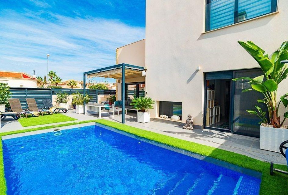 Segunda mano - Villa -
Ciudad quesada - Costa blanca sur