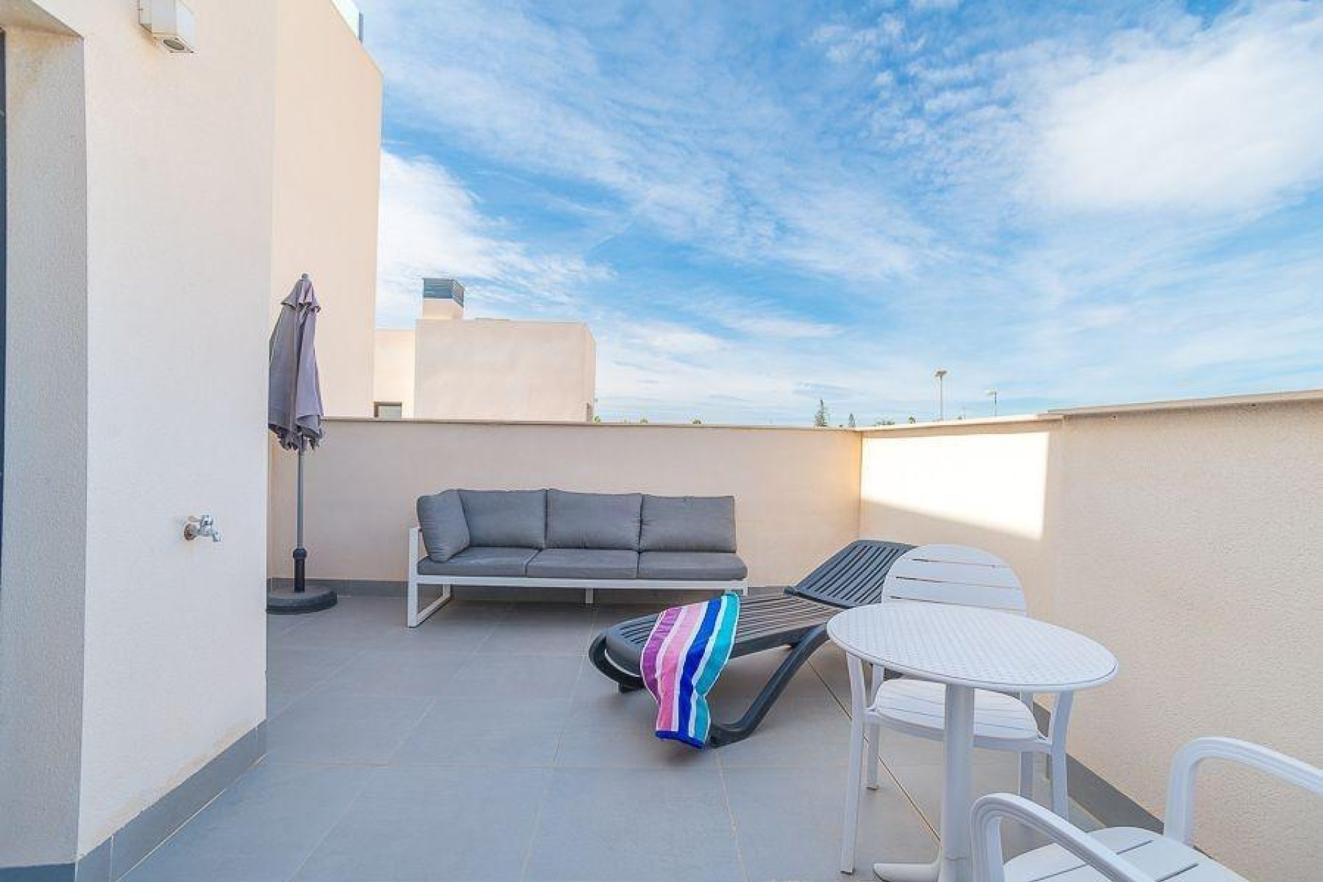 Segunda mano - Villa -
Ciudad quesada - Costa blanca sur