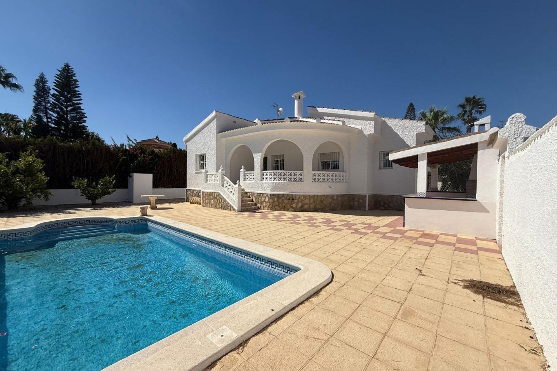 Segunda mano - Villa -
Ciudad quesada - Costa blanca sur