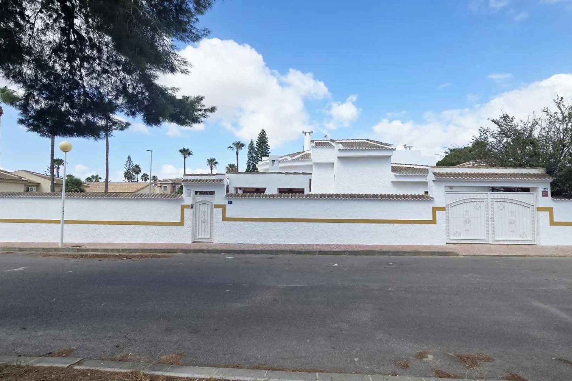 Segunda mano - Villa -
Ciudad quesada - Costa blanca sur