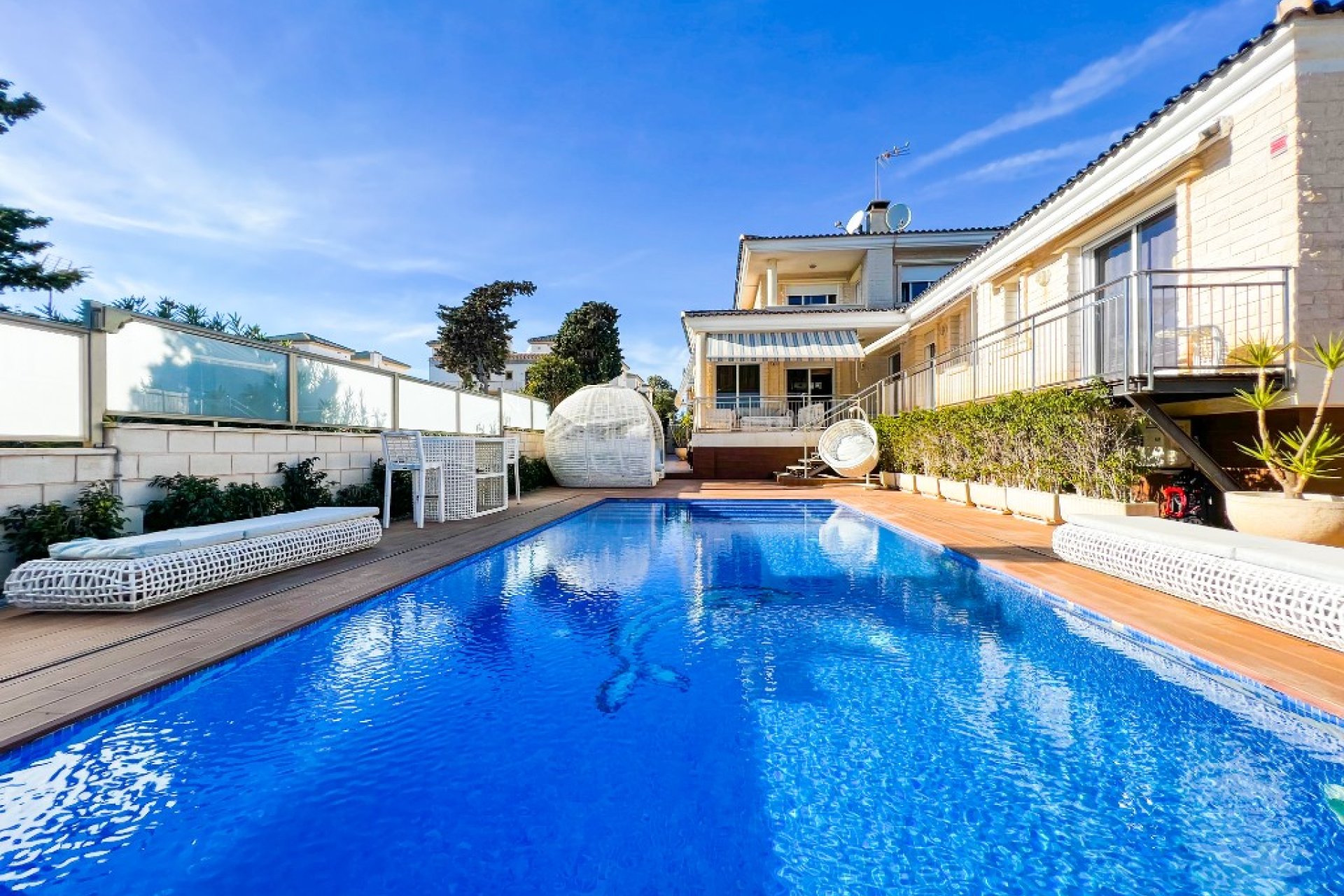 Segunda mano - Villa -
La Mata - LA MATA