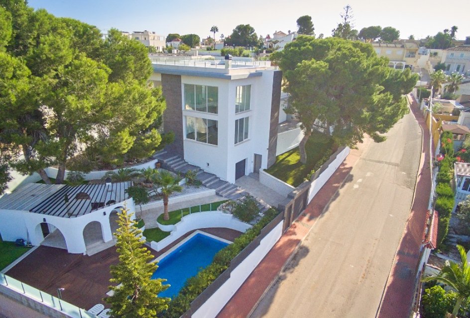 Segunda mano - Villa -
Los Balcones
