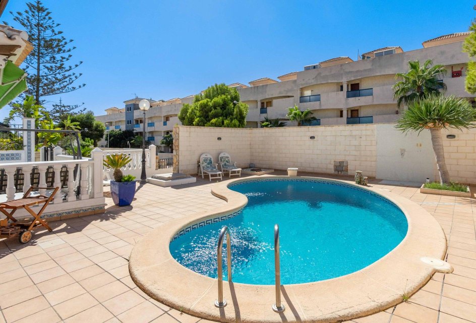 Segunda mano - Villa -
Orihuela Costa - Cabo Roig