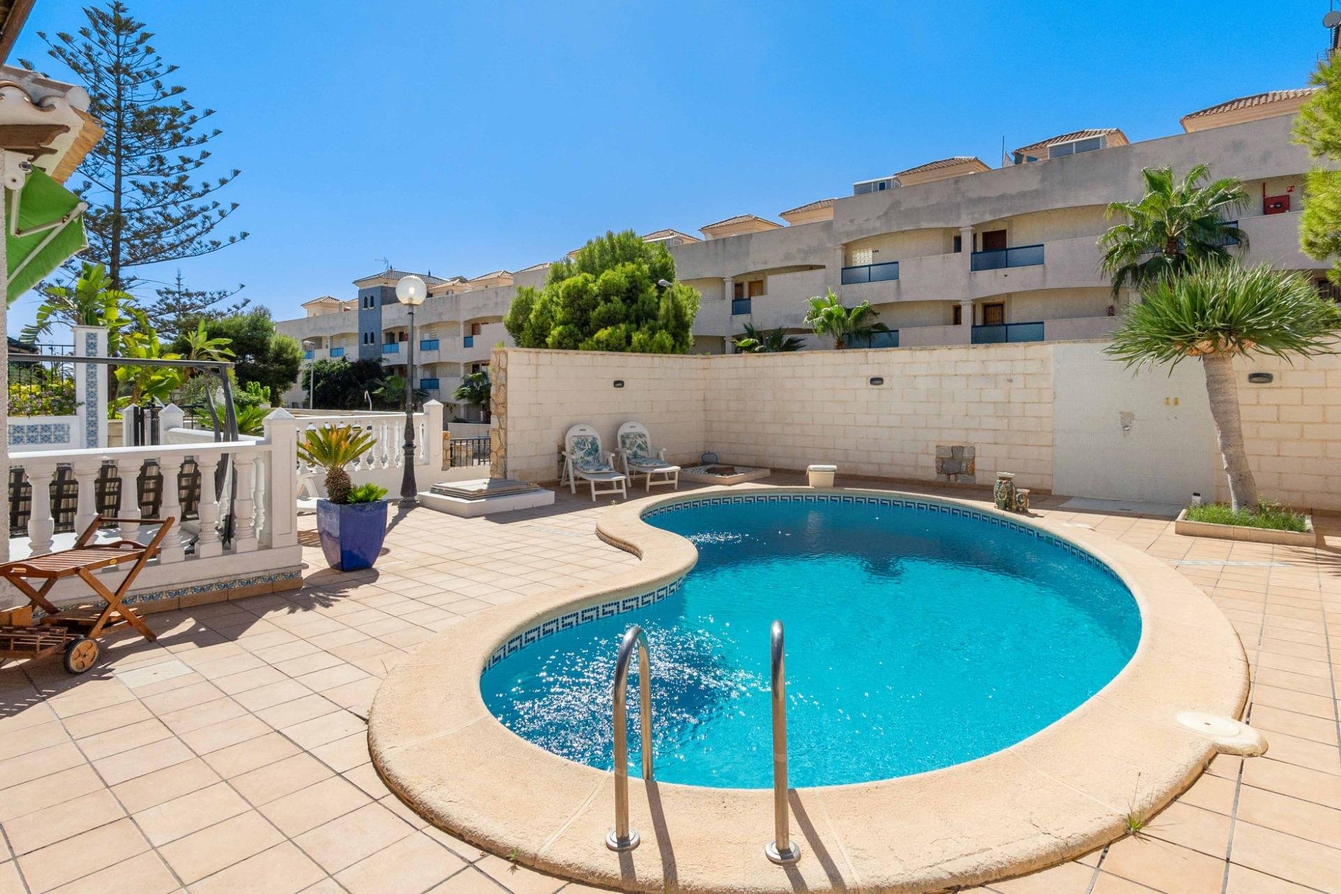 Segunda mano - Villa -
Orihuela Costa - Cabo Roig