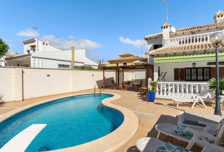 Segunda mano - Villa -
Orihuela Costa - Cabo Roig