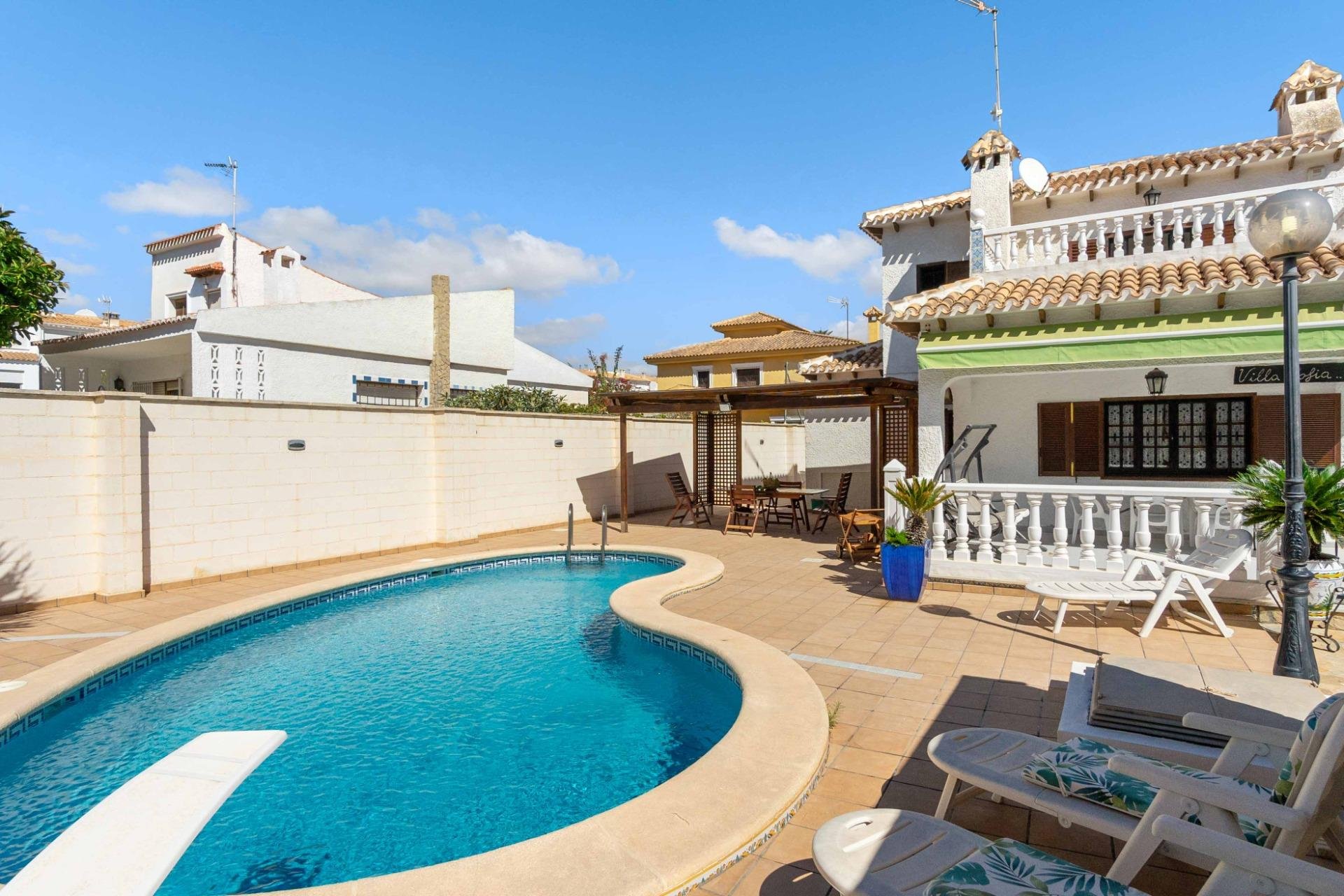 Segunda mano - Villa -
Orihuela Costa - Cabo Roig