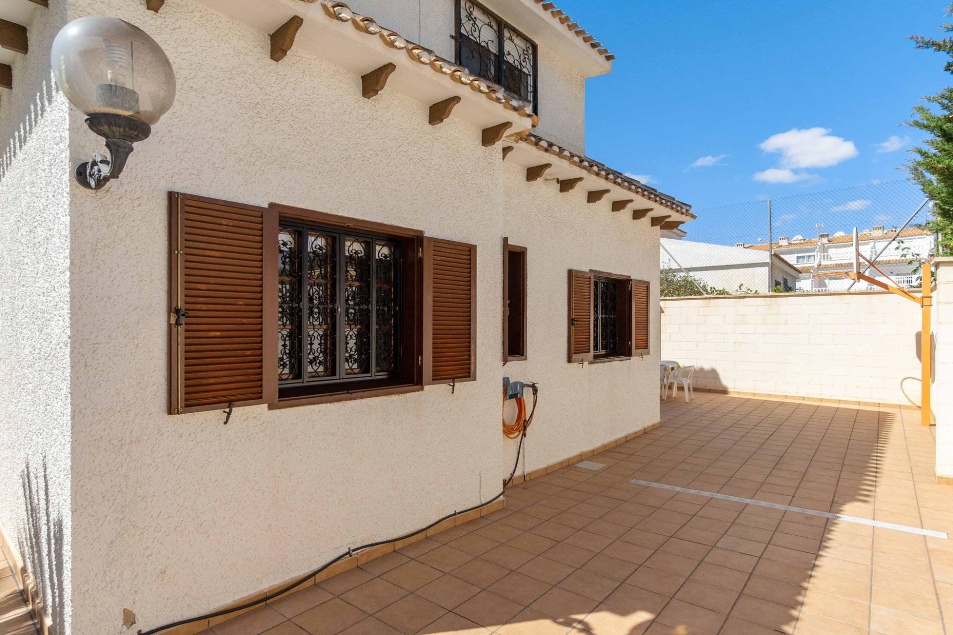 Segunda mano - Villa -
Orihuela Costa - Cabo Roig