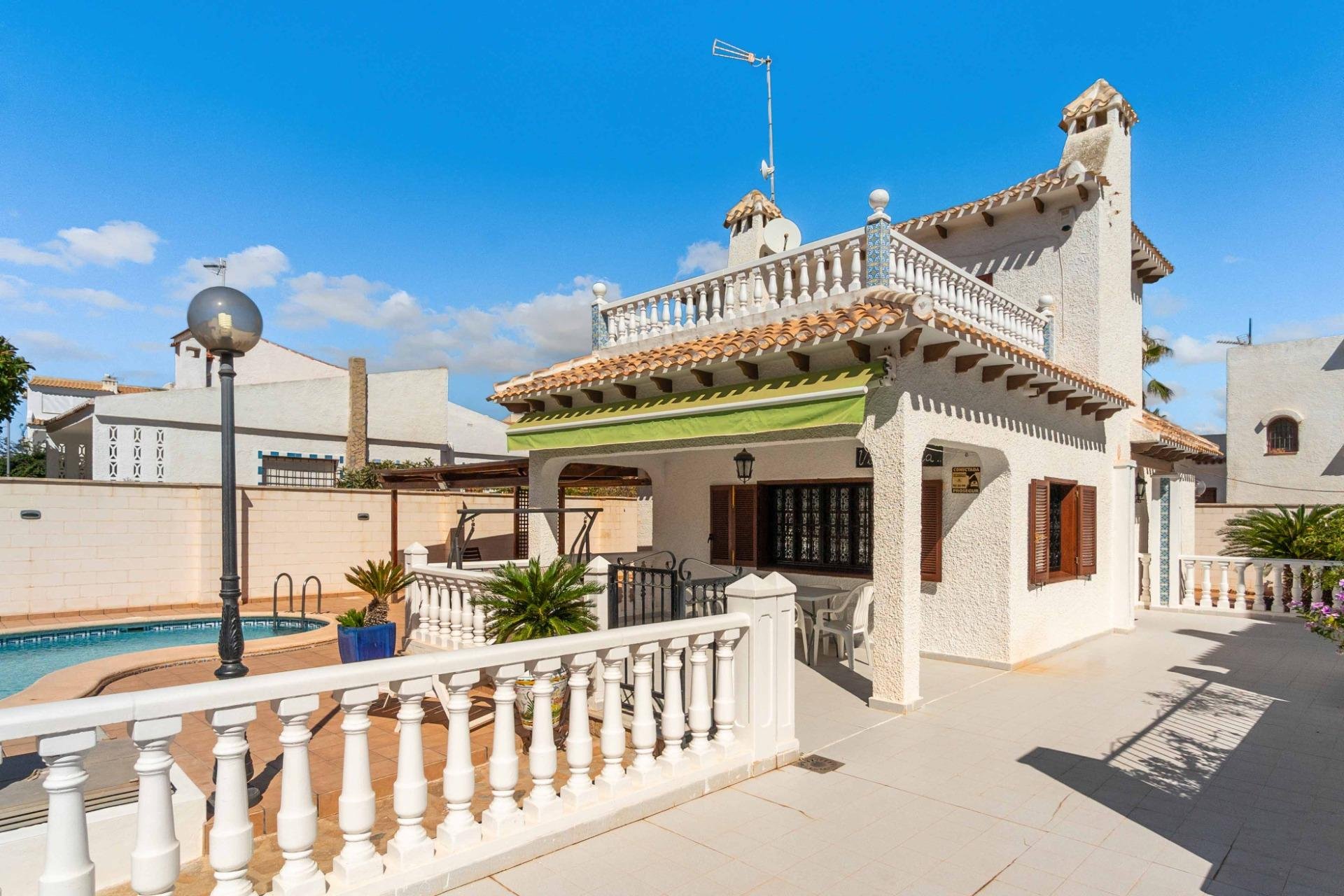 Segunda mano - Villa -
Orihuela Costa - Cabo Roig