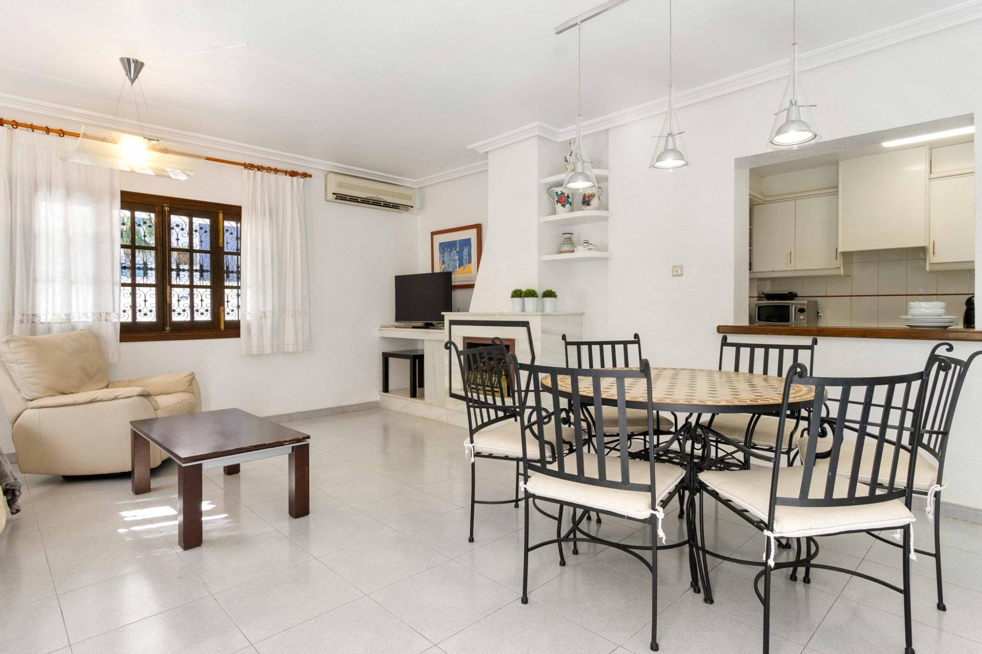 Segunda mano - Villa -
Orihuela Costa - Cabo Roig